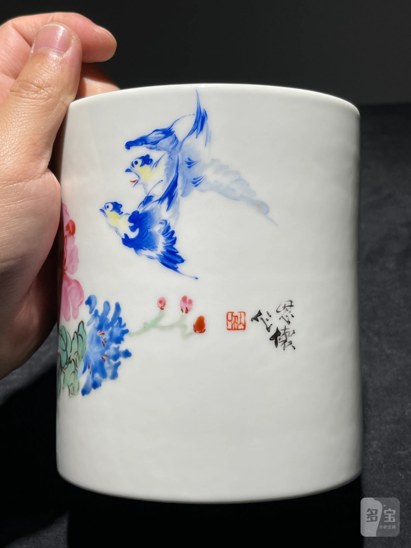 当代 王恩怀粉彩花鸟纹笔筒 - 图3